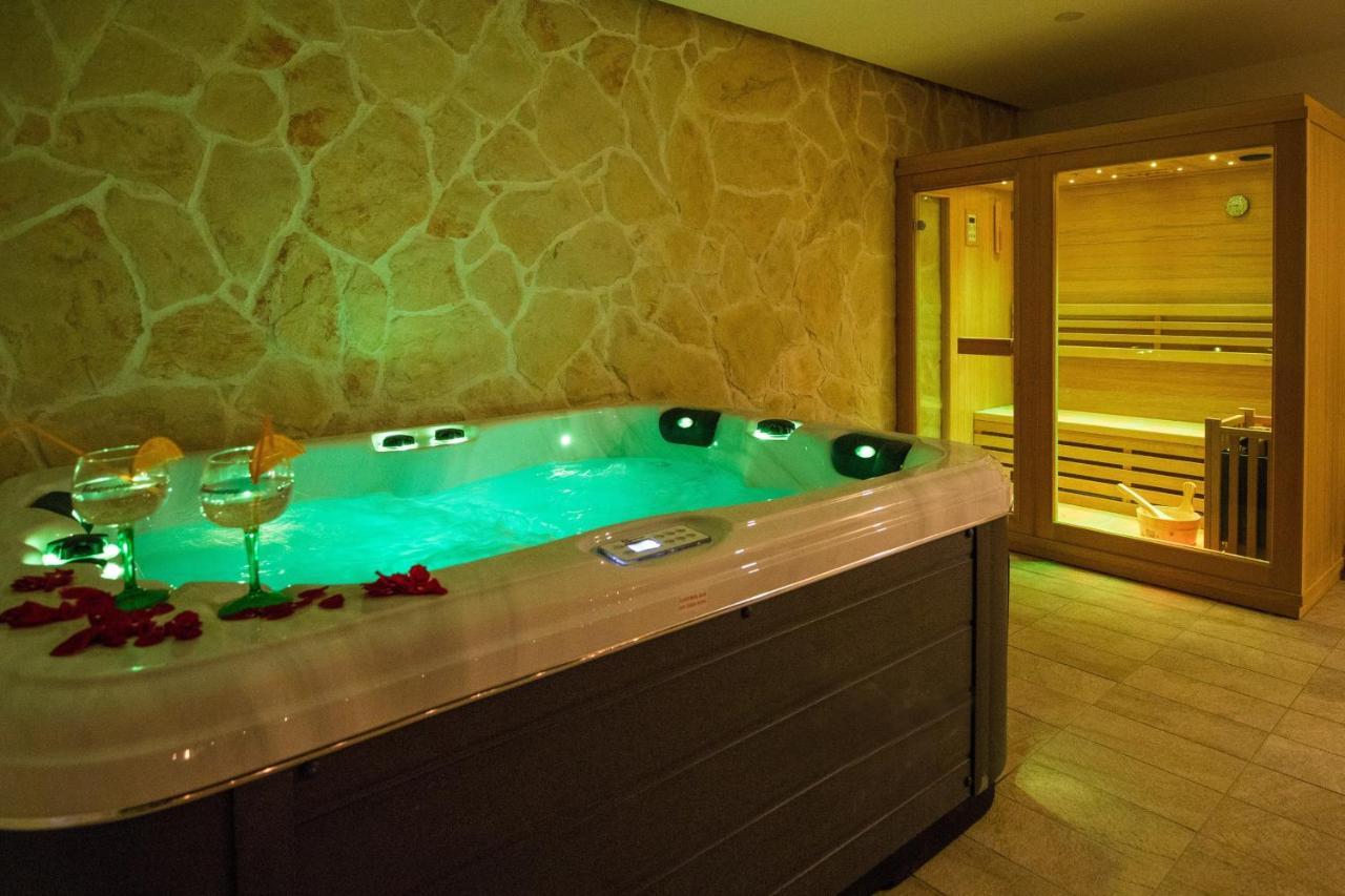 Apartments Villa Roza โมโกชิซา ภายนอก รูปภาพ
