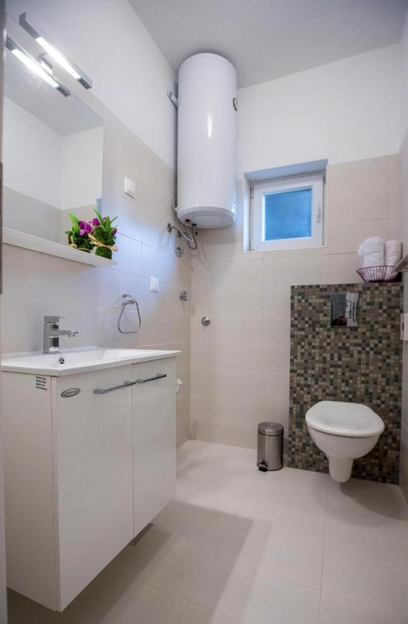 Apartments Villa Roza โมโกชิซา ภายนอก รูปภาพ